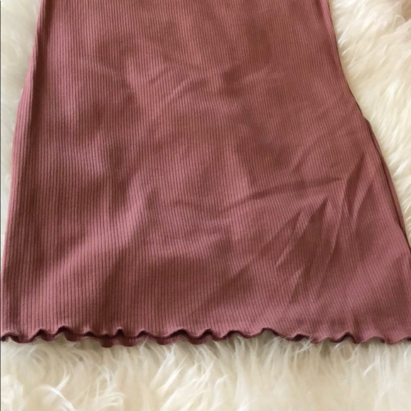 GIRLY & FLIRTY MAUVE RIBBED BODYCON DRESS! - Picture 5 of 5